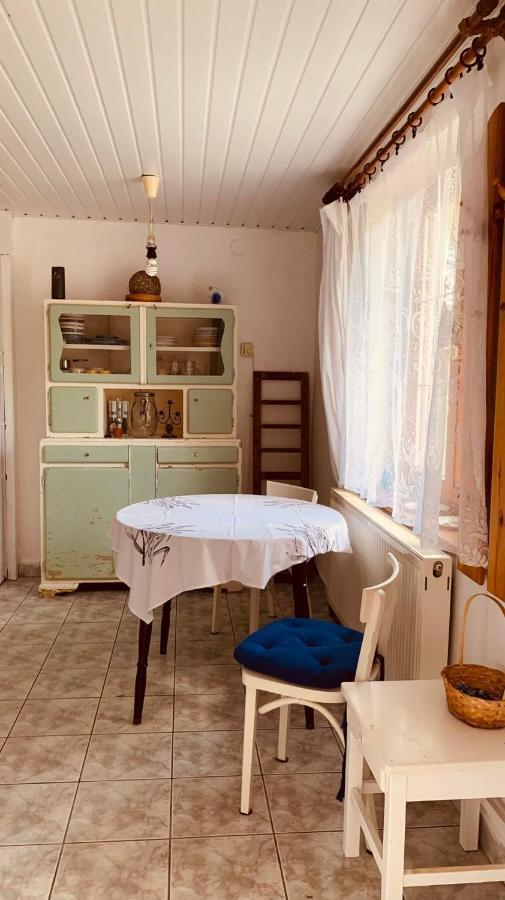 Henrietta Vendeghaz Apartment Domoszlo Luaran gambar