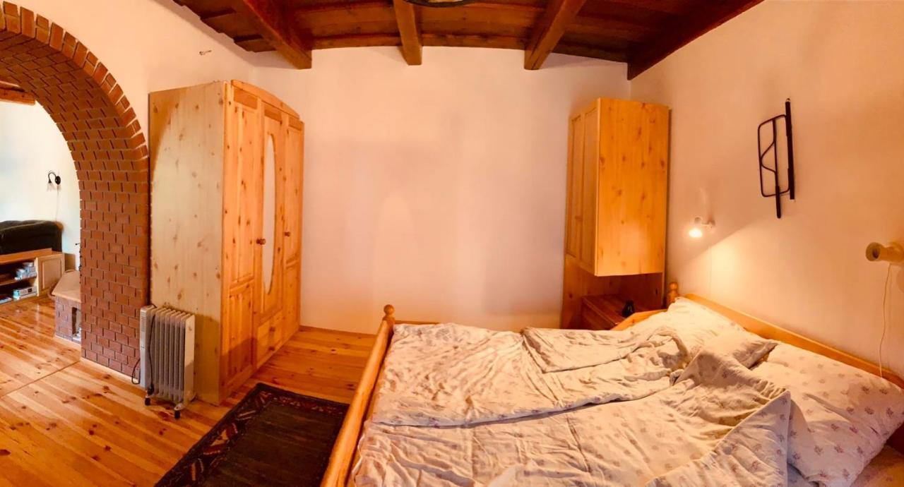 Henrietta Vendeghaz Apartment Domoszlo Luaran gambar